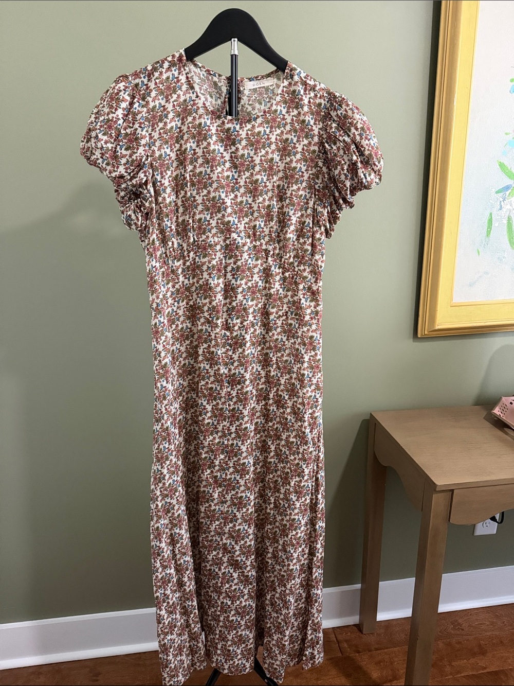 Doen Floral Puff-Sleeve Maxi Dress in Beige and Rust